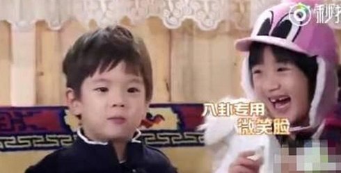 吃瓜第一站最新揭秘：娱乐圈幕后故事全线回顾，明星八卦真相大揭秘